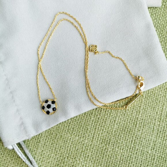 BRAND NEW Kendra Scott Soccer Short Necklace Gold Ivory Mother-of-Pearl - Picture 3 of 4